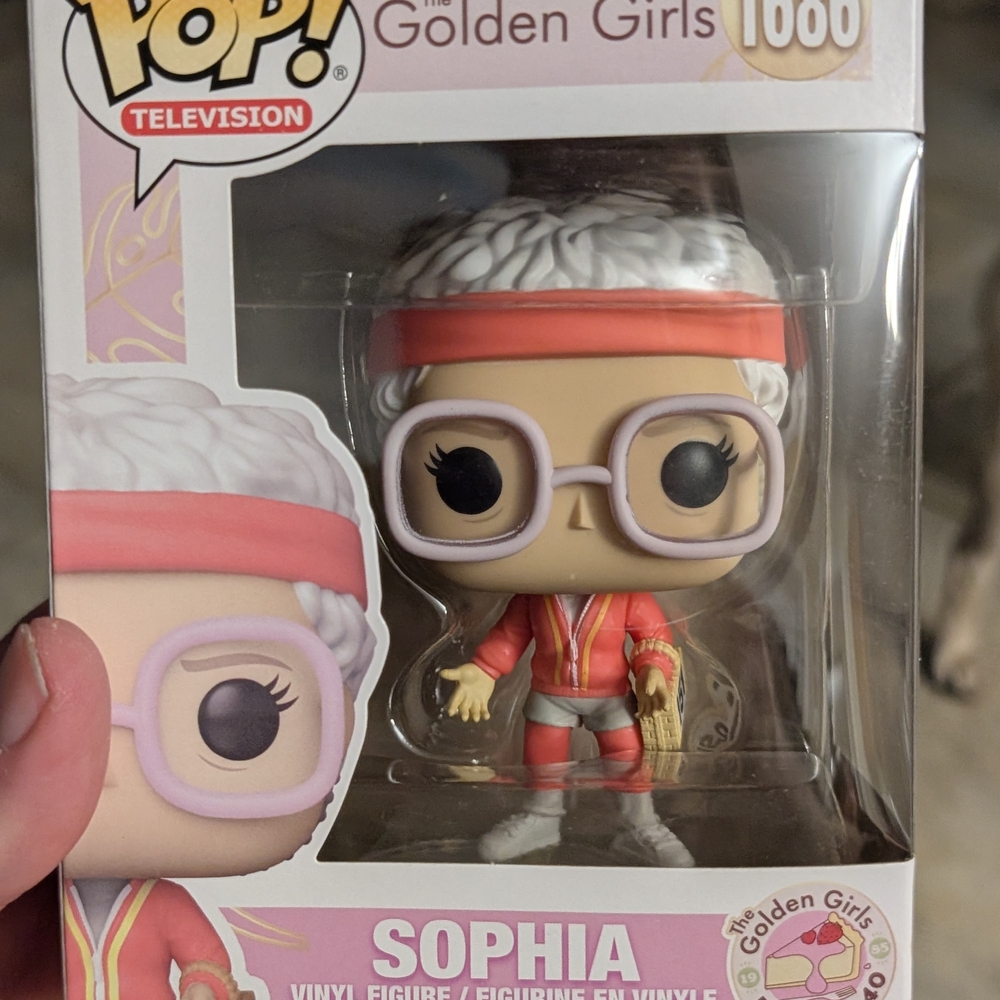 Funko Pop! Television Sophia (The Golden Girls) Vinyl Figure - Pink/Coral Outfit